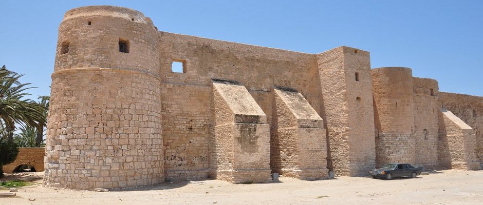 Крепость Бордж эль-Кебир в Тунисе
